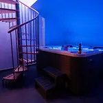 Pj & Wellness - Hot Tub & Sauna - Free Parking Aparthotel 4*
