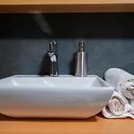 Pj & Wellness - Hot Tub & Sauna - Free Parking Aparthotel Cerklje na Gorenjskem
