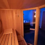 Pj & Wellness - Hot Tub & Sauna - Free Parking