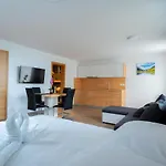 Pj & Wellness - Hot Tub & Sauna - Free Parking 4* Cerklje na Gorenjskem