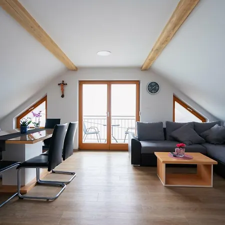 Pj & Wellness - Hot Tub & Sauna - Free Parking 4*