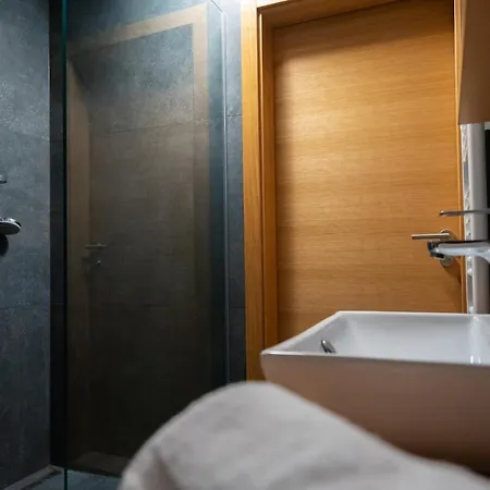 Pj & Wellness - Hot Tub & Sauna - Free Parking 4* Церклье-на-Гореньскем